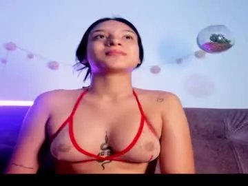 sofiluxurya on Chaturbate