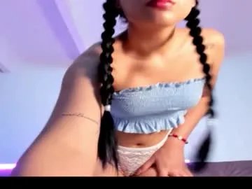 sofiluxurya on Chaturbate