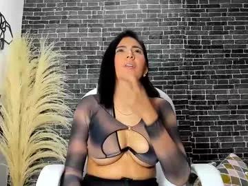 Cling to live show with talianaprada from Chaturbate 