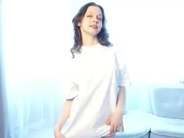 Cling to live show with tender_beauty from Chaturbate 