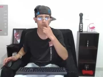 Cling to live show with teylor_estid10 from Chaturbate 