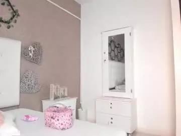 Cling to live show with violeta_milleer from Chaturbate 