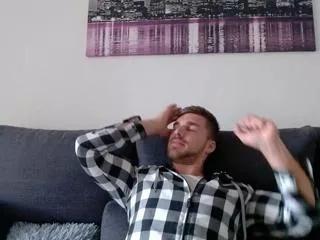 Cling to live show with darius_giles from Flirt4Free 