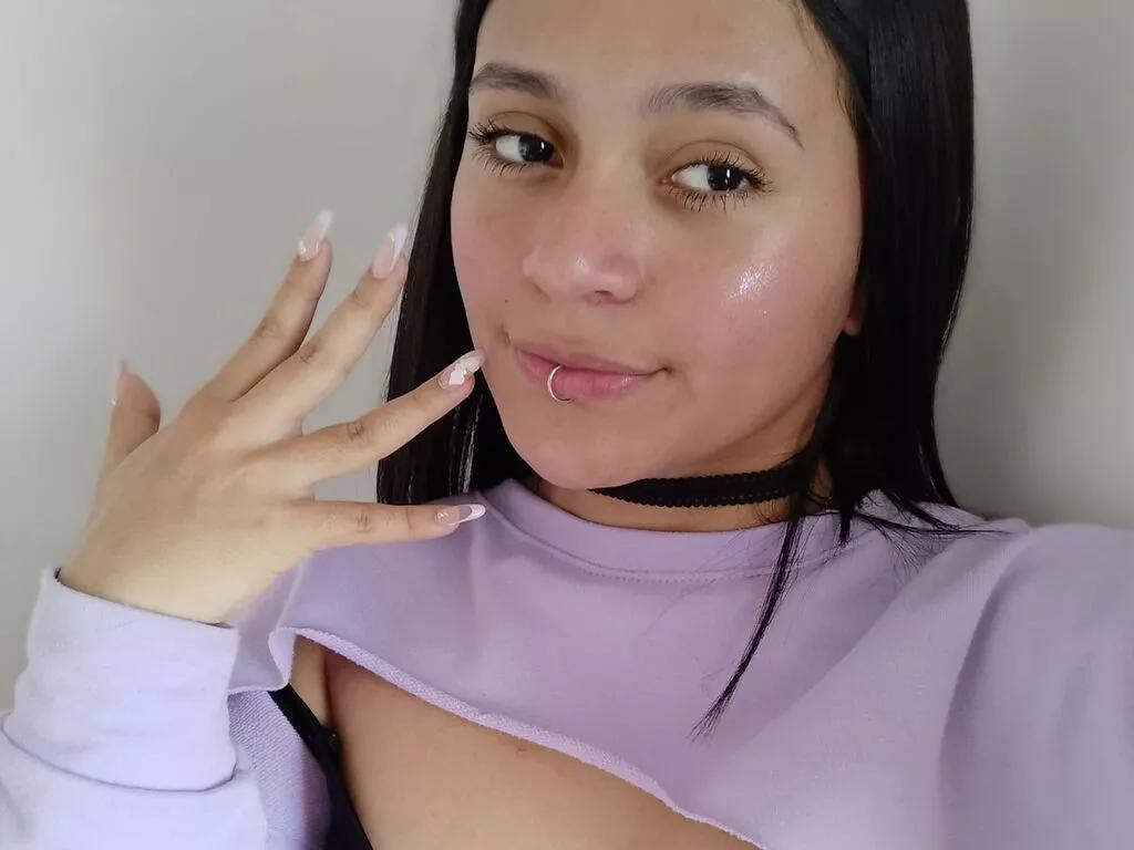 Cling to live show with EmilynGrifs from LiveJasmin 