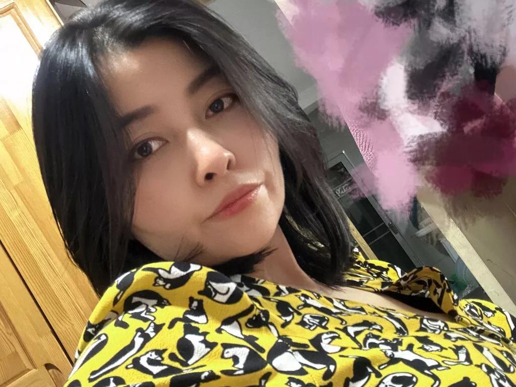 Cling to live show with LinaZhang from LiveJasmin 