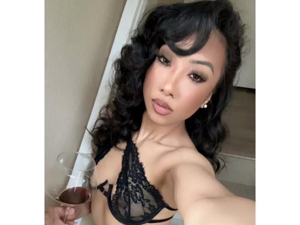Cling to live show with PreeminentJessss from LiveJasmin 