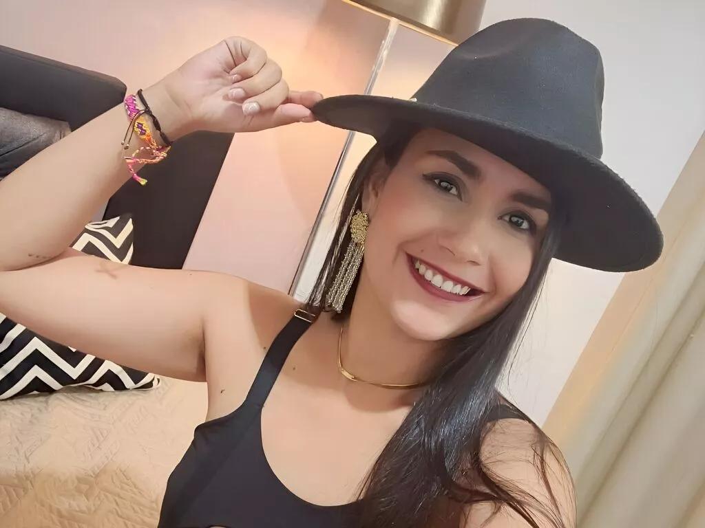 Cling to live show with SophieJhonx from LiveJasmin 