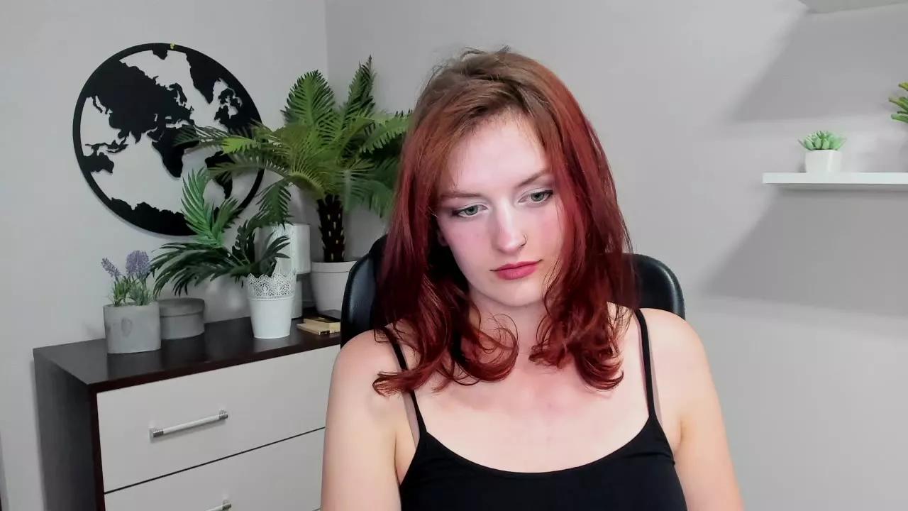 Cling to live show with eroticNADINE from Streamray 