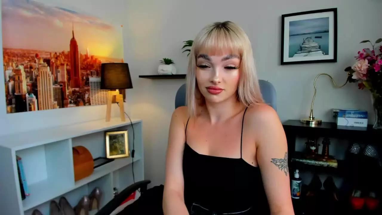 Cling to live show with PollyDesire from Streamray 