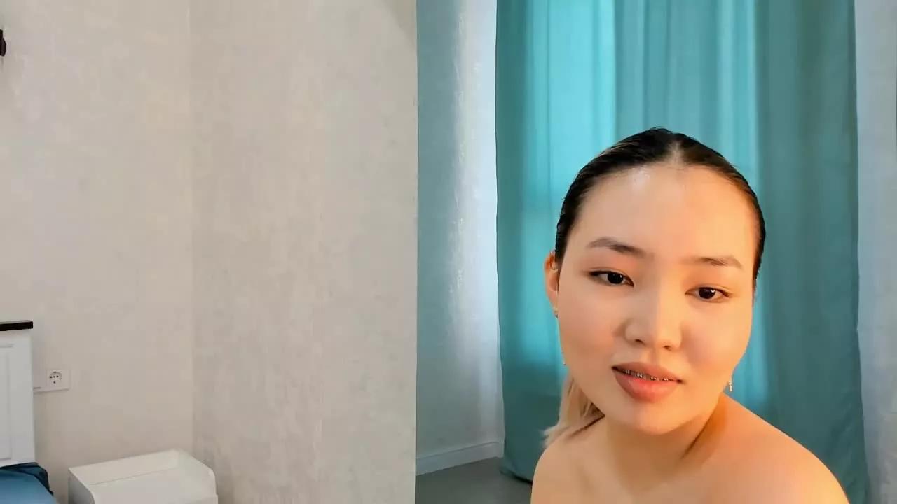 Cling to live show with spooky_tyan from Streamray 