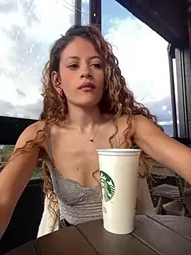 alana15 on StripChat