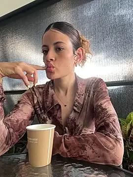 alana15 — RISKY SQUIRT ACROSS THE CAFE