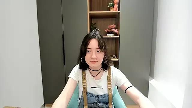 Cling to live show with AlbertaClack from StripChat 