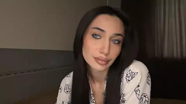 Cling to live show with alissadreams from StripChat 