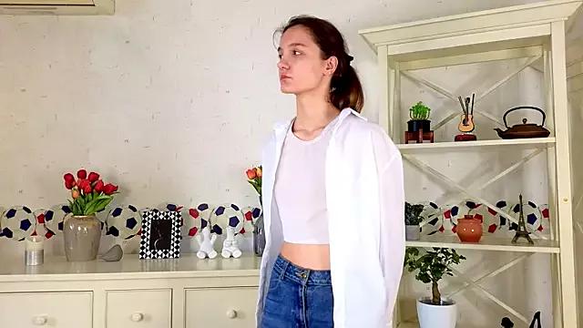 Cling to live show with AmityCritchlow from StripChat 