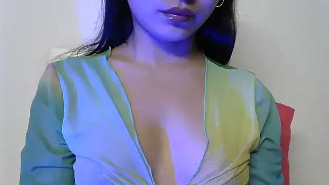 Freechat amrita2210 on StripChat