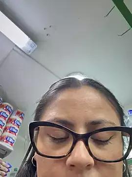 Cling to live show with Angie_e from StripChat 