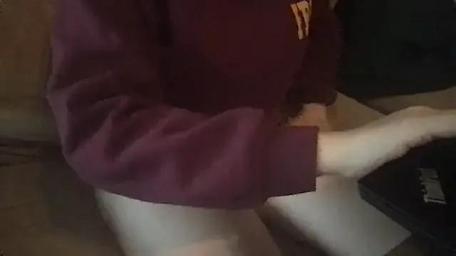 Cling to live show with ashleighpink from StripChat 