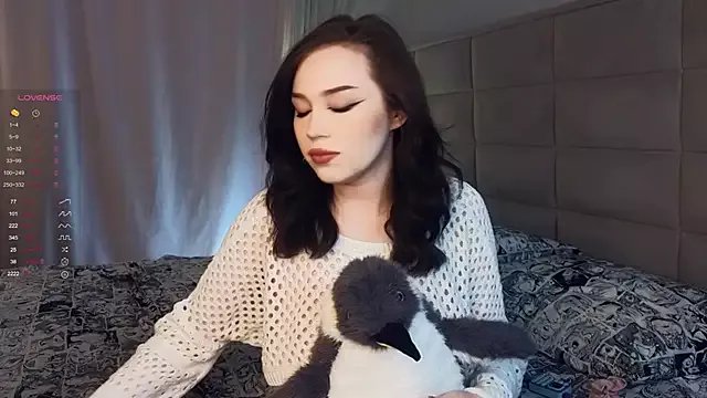 AsteriaHamel on StripChat