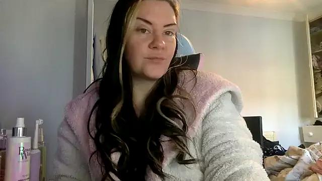 Cling to live show with AureliaXOX from StripChat 