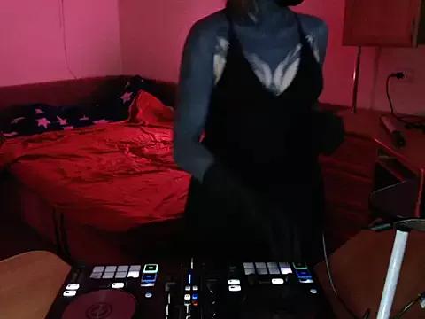 Cling to live show with bbbbbgoth000 from StripChat 