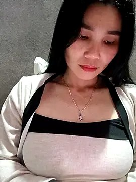 Bear_bear0 on StripChat