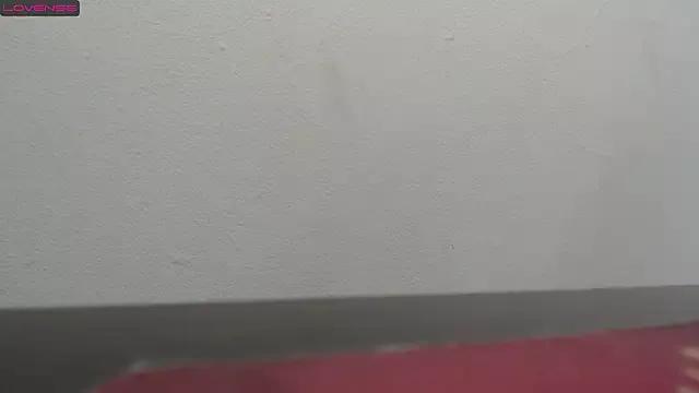 Cling to live show with bella_lady_1 from StripChat 