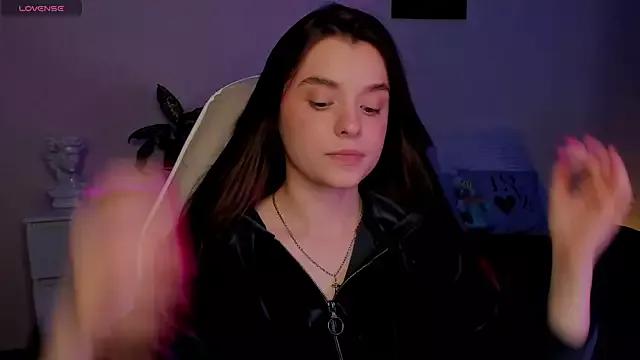 Cling to live show with BrownEyedSun from StripChat 
