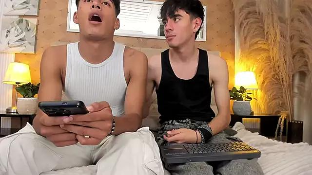 Cling to live show with bryanxflius from StripChat 