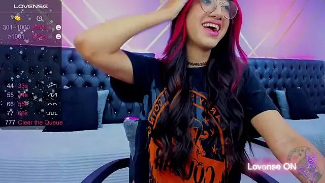 Cling to live show with celeste_wayne from StripChat 