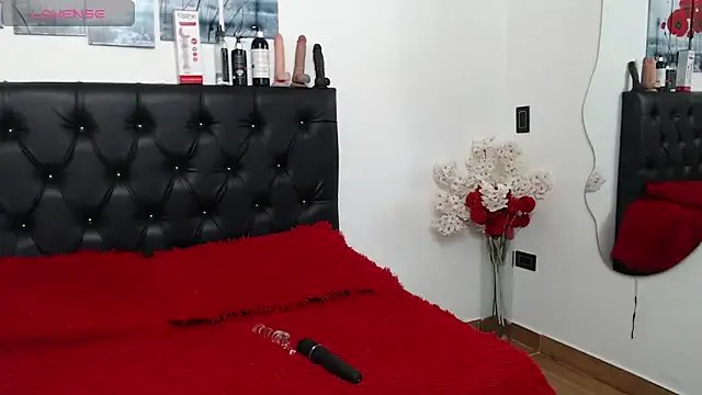 conni_f00x on StripChat