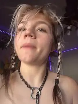 Cutiepiespanks on StripChat