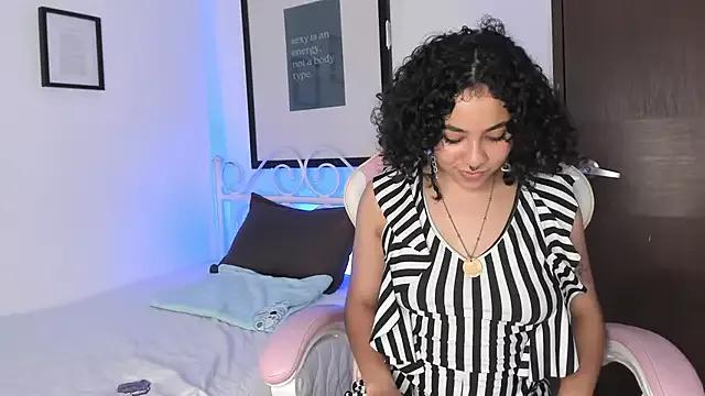 Cling to live show with Dhalila_ from StripChat 