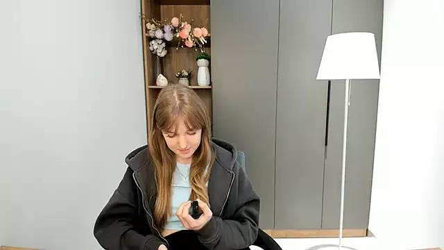 Cling to live show with EasterBonney from StripChat 