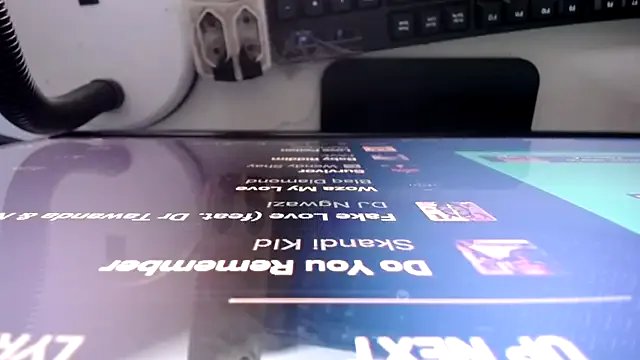 EbonyEssence on StripChat