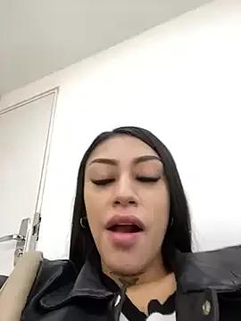 Cling to live show with Effy-bonny from StripChat 