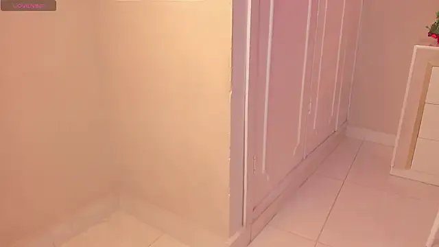 electra_a on StripChat