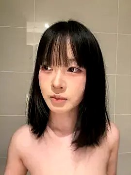 EnEn_xiaobao on StripChat 