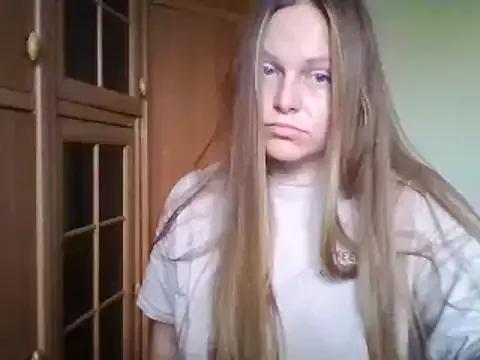 Cling to live show with Evasapples from StripChat 