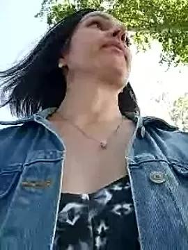Cling to live show with EvaXOAir from StripChat 