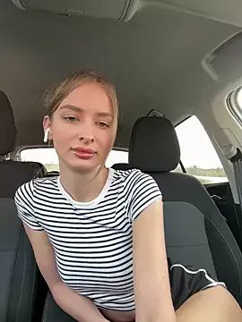 EvieEvans on StripChat 