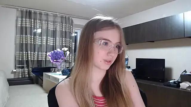 Cling to live show with GuinevereDollins from StripChat 