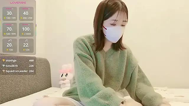 IROHA_0168 — Group on StripChat