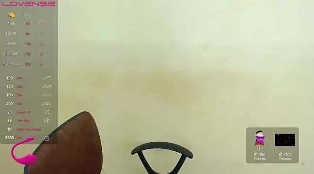 Cling to live show with isabeautyx19 from StripChat 