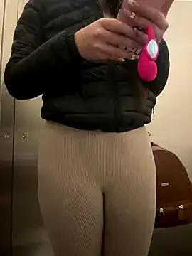 StripChat Isabella21_ is Private Isabella21_ — MAKE ME SQUIRT IN TOILET