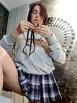 IsisBlake on StripChat