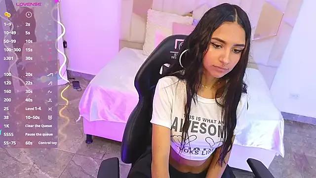 Cling to live show with Jazmin_tay from StripChat 