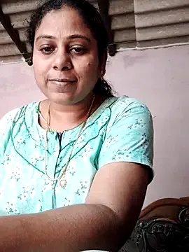 JENNIFERtamil on StripChat 