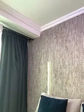 KarinaFlowers_ on StripChat