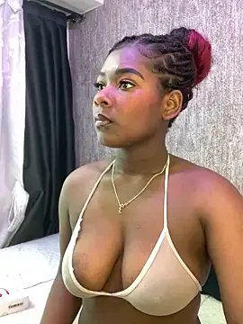 KarinaFlowers_ on StripChat